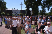  MSZA ŚWIĘTA ZA ZMARŁYCH I PROCESJA RÓŻAŃCOWA NA CMENTARZ 