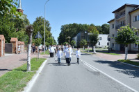  MSZA ŚWIĘTA ZA ZMARŁYCH I PROCESJA RÓŻAŃCOWA NA CMENTARZ 